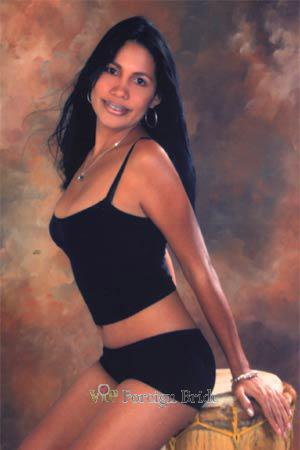 67331 - Elsa Age: 34 - Colombia